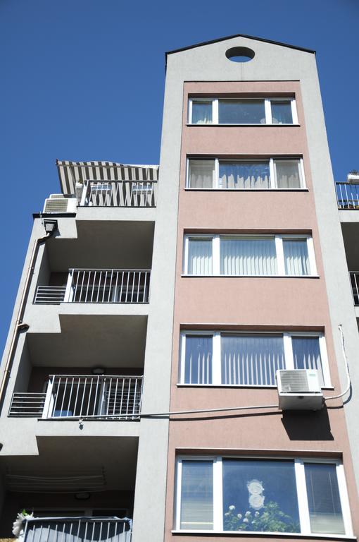 Derelli Deluxe And Derelli Adorable Apartments София Стая снимка