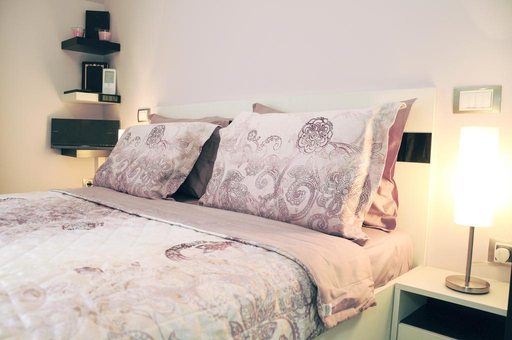 Derelli Deluxe And Derelli Adorable Apartments София Стая снимка