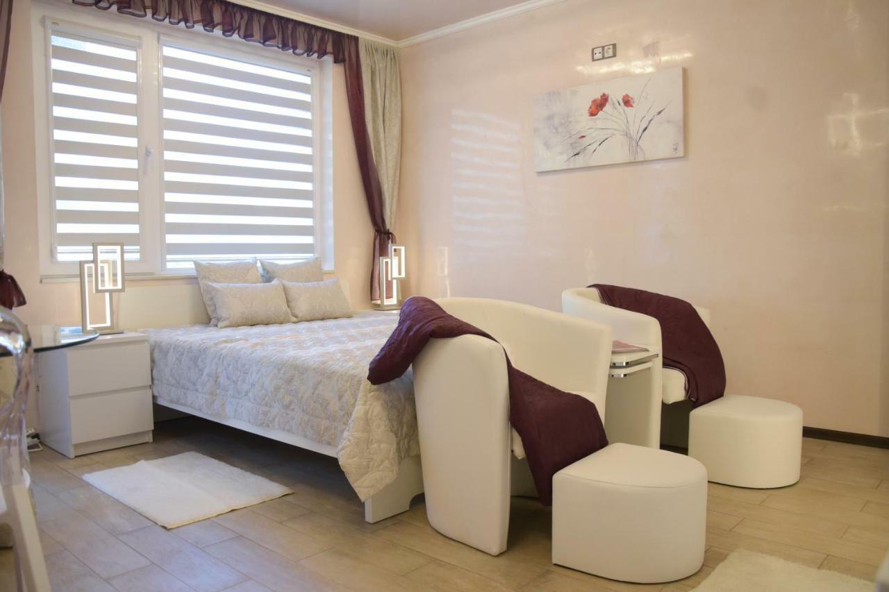 Derelli Deluxe And Derelli Adorable Apartments София Екстериор снимка