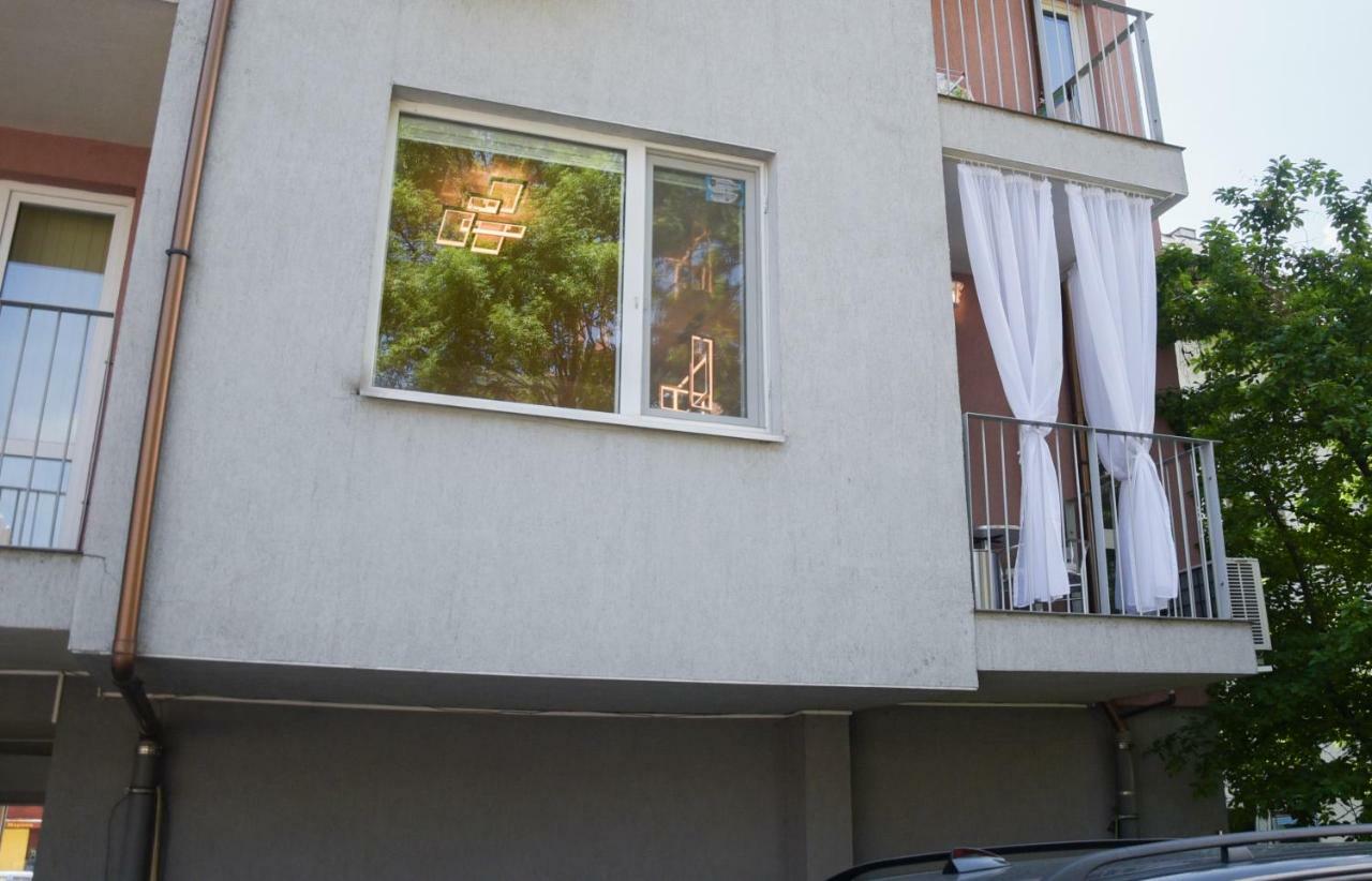 Derelli Deluxe And Derelli Adorable Apartments София Екстериор снимка